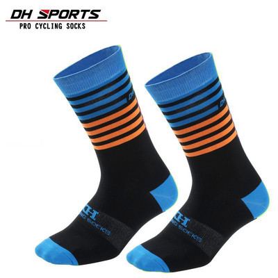 1 ζευγάρι επαγγελματικές μάρκες ποδηλατικές κάλτσες Unisex υψηλής ποιότητας αθλητικές κάλτσες ποδηλάτου κατά της εφίδρωσης Πολύχρωμες λωρίδες κάλτσες εξωτερικού χώρου