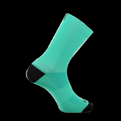 Bmambas Kvaliteetsed Professionaalse kaubamärgi spordisokid Hingavad maanteerattasokid Välispordi Võidusõidu Jalgrattasokid 18 värvi