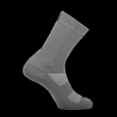 Bmambas Kvaliteetsed Professionaalse kaubamärgi spordisokid Hingavad maanteerattasokid Välispordi Võidusõidu Jalgrattasokid 18 värvi