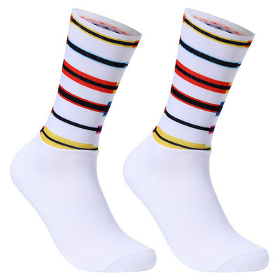 2023 Professzionális sportzokni Légáteresztő országúti kerékpárzokni Szabadtéri sport-versenyzés kerékpáros zokni