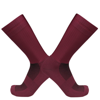 Uued rattasokid meestele naistele Calcetines Ciclismo Summer Aero Bike Team silikageeliga libisemiskindlad hingavad Pro Racing spordisokid