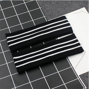 1 DB V elasztikus fejpánt sporttartozék tánc tenisz fejpánt szalag sztreccs csíkok fekete fehér hajpánt hip hop izzadságszalag