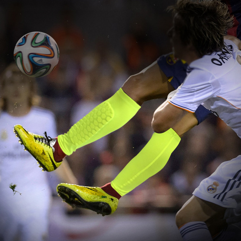 WorthWhile 1 PC kärgstruktuuriga säärekaitse Professionaalsed spordijalgpallikilbid jalgpall säärised säärised säärevarrukad kaitsevarustus