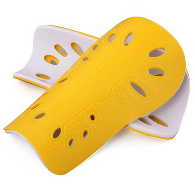 1 pár kültéri sportláb védőfelszerelés légáteresztő lábszárvédő futball sípcsontvédő műanyag védő lábszárvédő gyerekeknek felnőtteknek