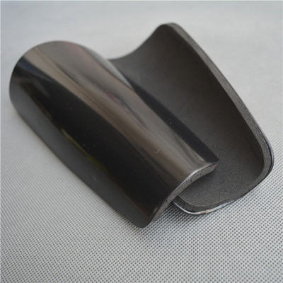 Tasuta kohaletoimetamine Kvaliteetsed professionaalsed spordijalgpalli säärekaitsed jalgpall Väravavahtide treeningud säärekaitsed