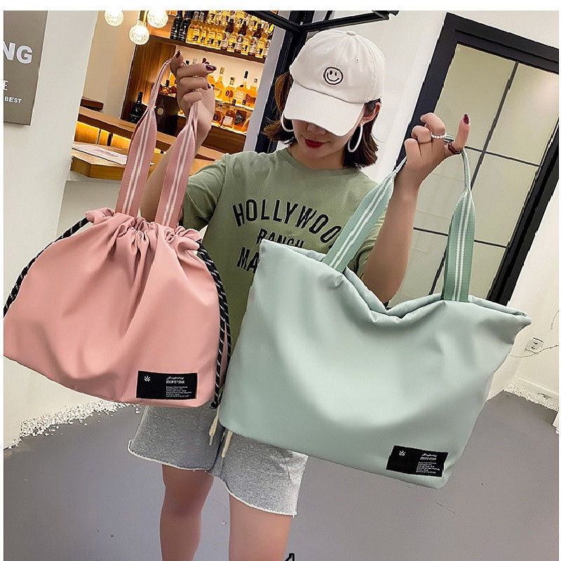 Divat Női Tornaterem Sporttáska Zsinóros táskák Fitness Tote Kézitáska Oxford kültéri vízálló hétvégi utazótáska Női jógatáska