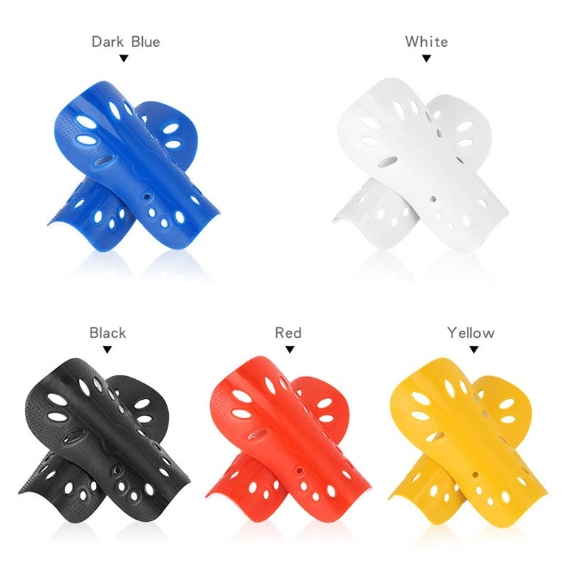 Focivédők lábvédő felnőtteknek/gyerekeknek műanyag futball lábszárvédők Légáteresztő rövid védőfelszerelés Professiona Shin Guard