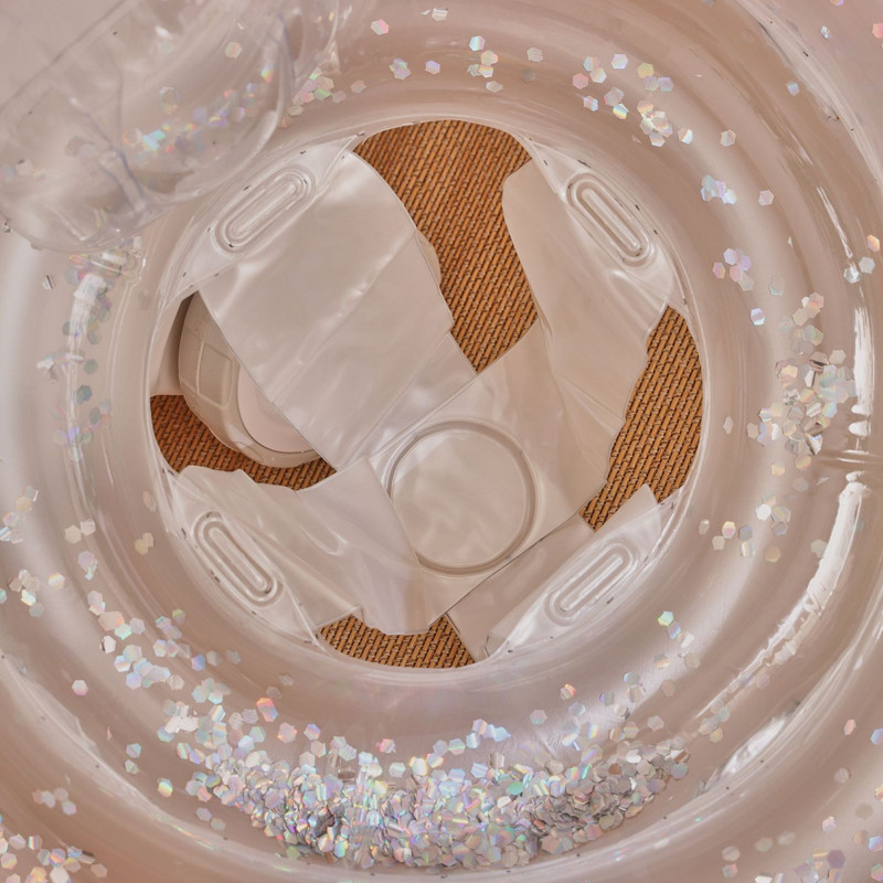 Felfújható baba úszógyűrű háttámlával átlátszó flitteres medence vízcső gyerekeknek úszóüléses úszókör nyári medencejátékok