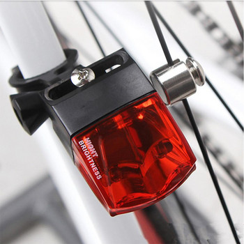 1PCS Велосипедна задна светлина Водоустойчива магнитна предупредителна светлина за генериране на енергия Аксесоари за велосипедно оборудване Аксесоари за велосипеди