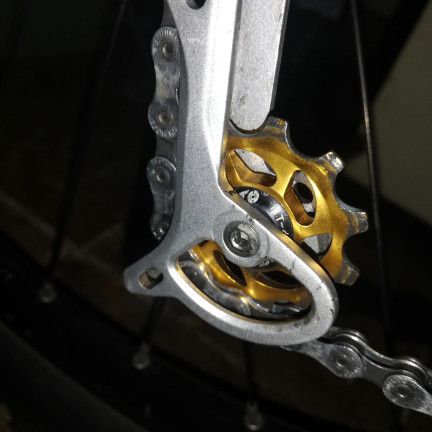 ZTTO 11T MTB dviračio galinis pavarų perjungiklis židinio rato keraminio guolio skriemulys AL7075 CNC plento dviračio kreipiamasis ritininis 4 mm 5 mm 6 mm