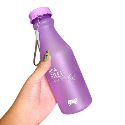 Forró, nagy űrtartalmú vizespohár lezárt, szivárgásmentes vízüveg hordozókötéllel Vízüveg forrásvíz üvegpalack fehér rózsaszín