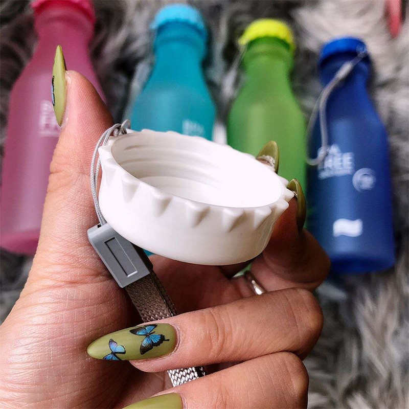 Forró, nagy űrtartalmú vizespohár lezárt, szivárgásmentes vízüveg hordozókötéllel Vízüveg forrásvíz üvegpalack fehér rózsaszín