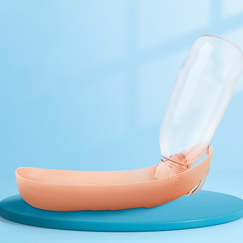 500 ml-es összecsukható házi kedvenc vízadagoló kültéri utazási italos palackok kutyák macskák hordozható szivárgásmentes vizespalack-tartozékok