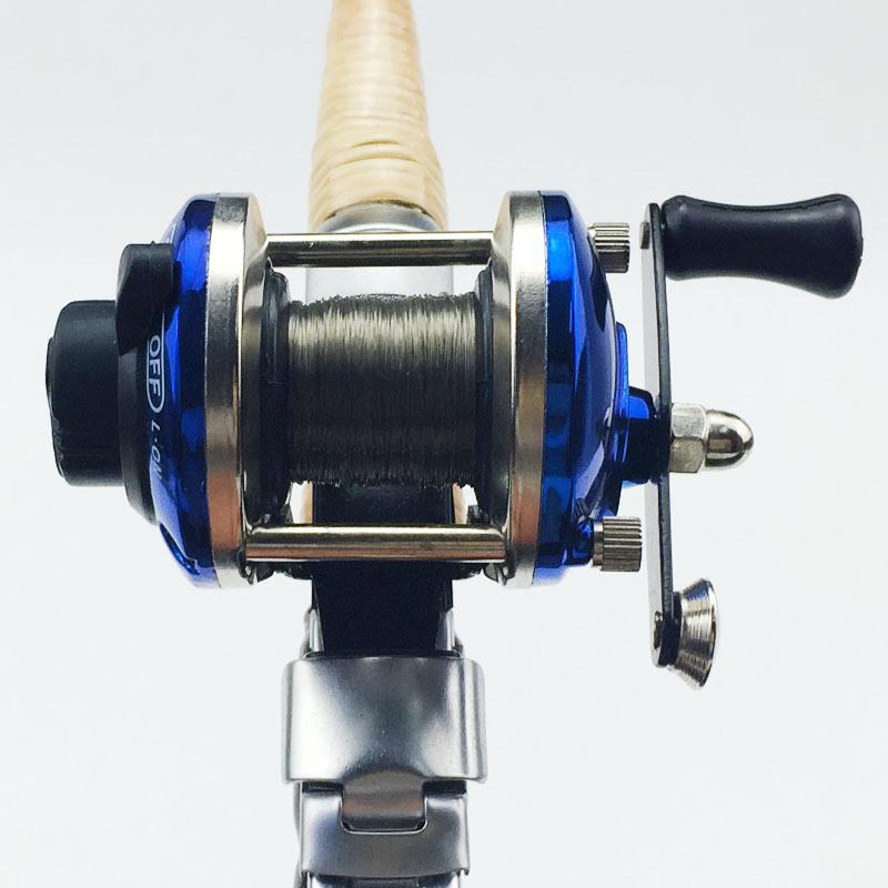 Mini metallist söödavalamise paadi jääpüügirull Kalasööda rull Kompaktne disain Metallist kaugsööda rull talviseks kalapüügiks