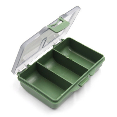 Plastikust karpkalapüügitarvete eraldatud väike kast ja hoiukasti korraldaja konteineri lahtrid kasti söödapüügivahendid