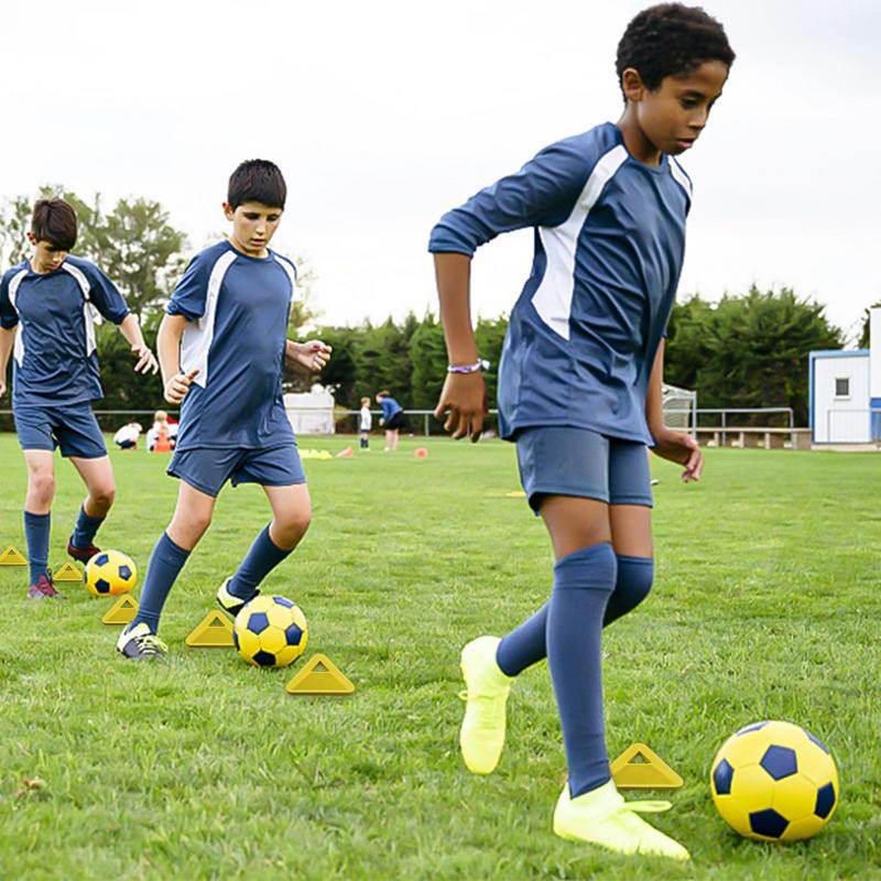 Kúpok futballedzésekhez 6 db Tartós tárcsás háromszög alakú készítők Játszótéri edzőfelszerelés Agility Labdarúgás Gyereksportok