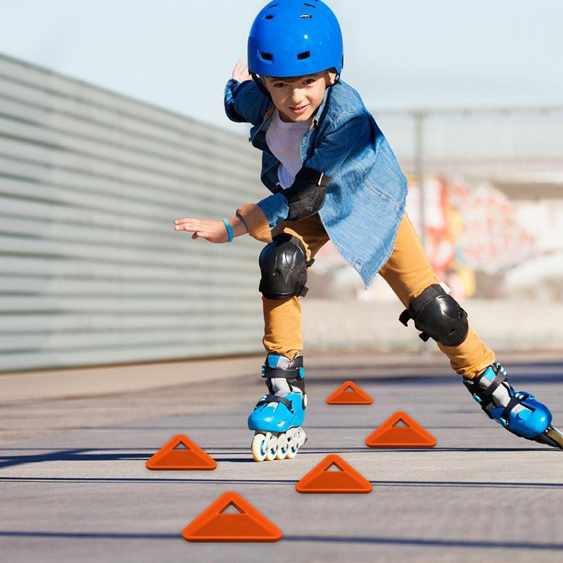 Kúpok futballedzésekhez 6 db Tartós tárcsás háromszög alakú készítők Játszótéri edzőfelszerelés Agility Labdarúgás Gyereksportok