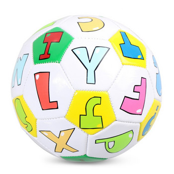 Εσωτερικός εξωτερικός χώρος Παίζοντας Χαριτωμένο μοτίβο κινουμένων σχεδίων Αθλητικό ποδόσφαιρο Παιδική μπάλα ποδοσφαίρου