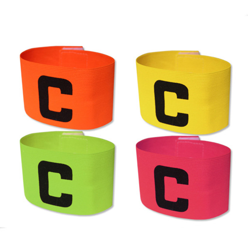 2tk Jalgpall Korvpallimärk Kapten Armban Polüester jalgpall Sport C Words Painduvad reguleeritavad mängijarihmad 4 värvi 33*7cm