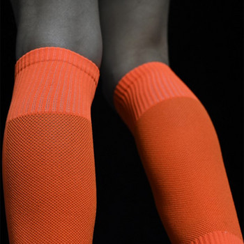 Κάλτσα ποδοσφαίρου που αναπνέει χωρίς πόδια.