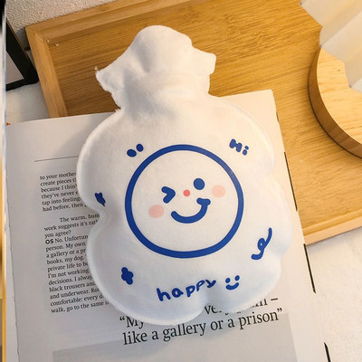 300 ml kaasaskantav mini kätesoojendaja silikoonist veesüstiga kuumaveekott Kawaii termospudel menstruatsiooni soe kõhusoojuspakk