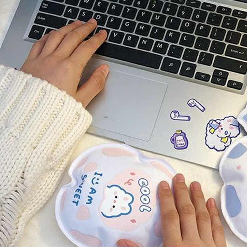 300 ml kaasaskantav mini kätesoojendaja silikoonist veesüstiga kuumaveekott Kawaii termospudel menstruatsiooni soe kõhusoojuspakk