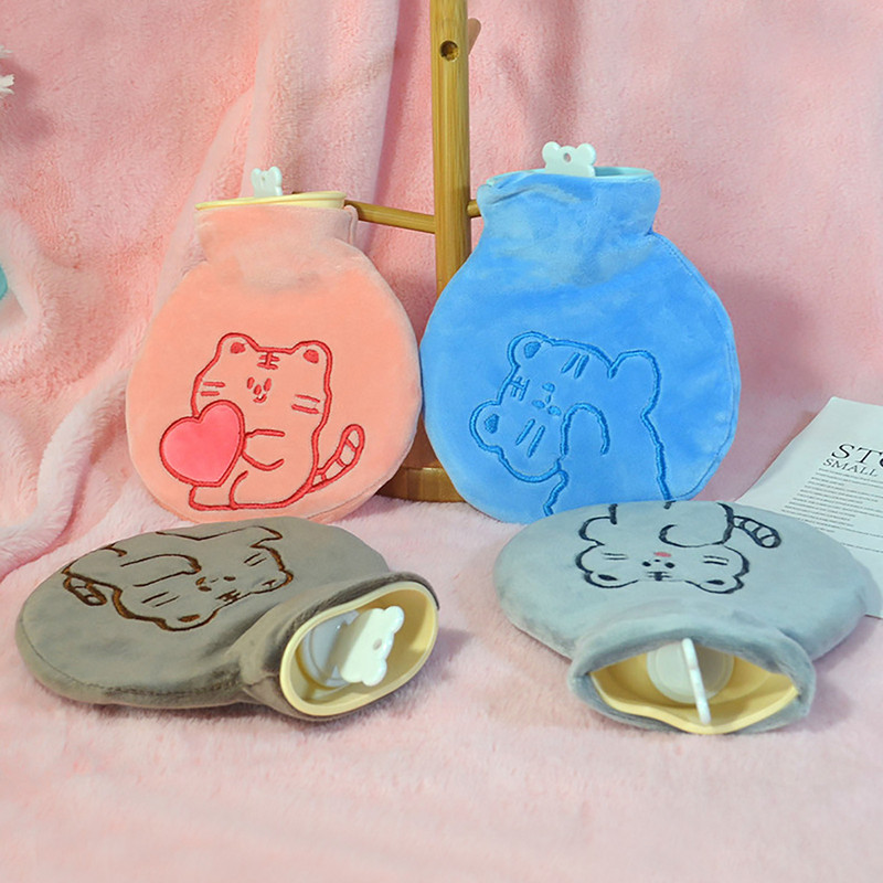 550 ml Katomb soojakottide komplekt veega täidetud Kuumaveekotid veega täidetud Kodumajapidamises kasutatavad kuumaveekotid PVC plahvatuskindlad