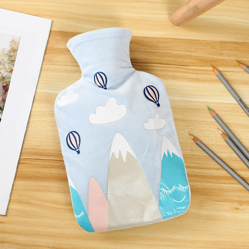 Μπουκάλι ζεστού νερού Μαλακό για να διατηρείται ζεστό το χειμώνα Φορητό και επαναχρησιμοποιήσιμο Προστασία βελούδινο κάλυμμα που πλένεται και στεγανό