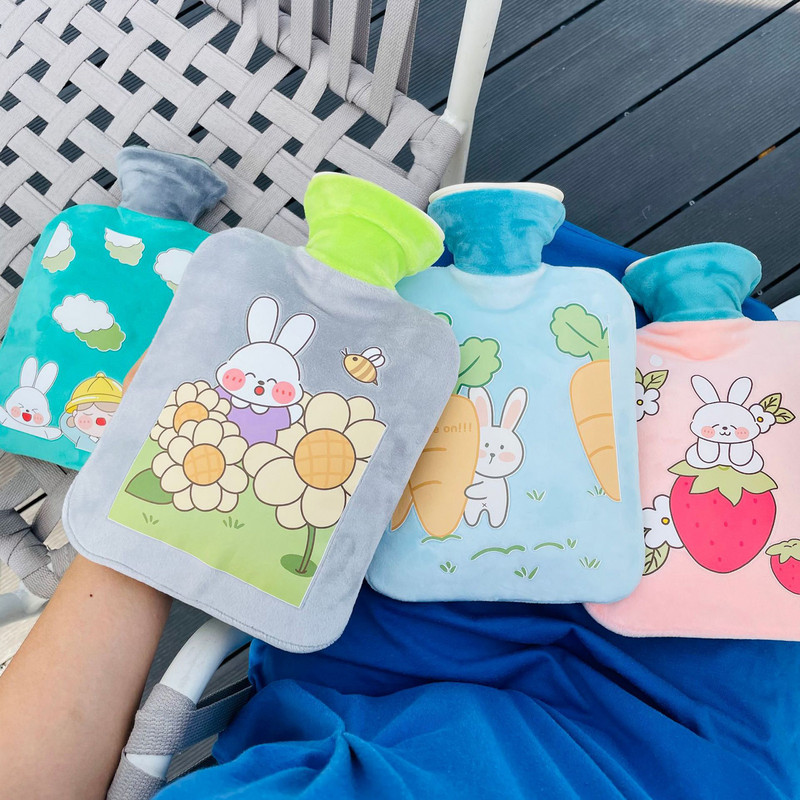 Sticlă de apă caldă Sticlă de apă caldă reîncărcabilă Sticlă portabilă de apă caldă Sticlă mică de PVC rezistentă la explozie (500 ml) tp