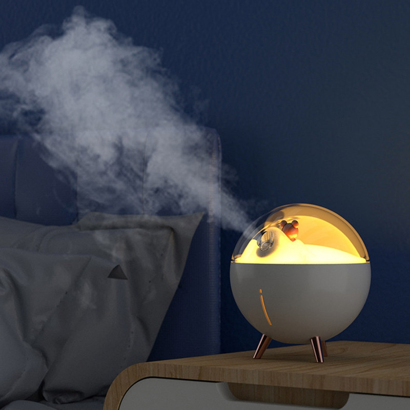 Õhuniisutaja USB vaikne kosmosekaru LED-valgusega Mini Humidificador Mist Maker aroomiteraapia kodukontori jaoks