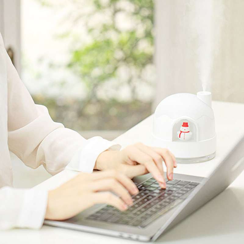 Zăpadă creativă pentru umidificator de casă Umidificator de aer USB Producător de ceață Fogger cu lumină LED colorată 2 în 1 Mini difuzor de arome pentru mașină