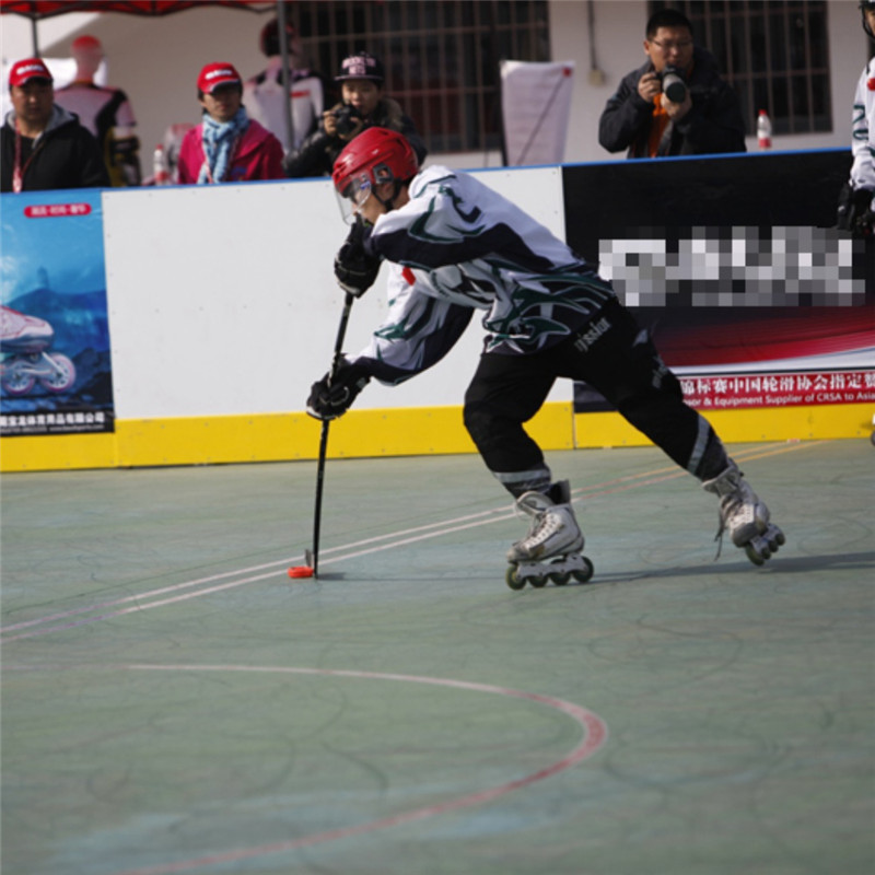 1 tk praktiline uisupitsi pinguti kvaliteetne PP käepideme hoidja Ergonoomilise disainiga ülikond Figuurirulluisud Uisutööriist