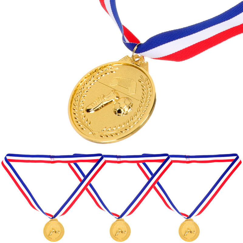 3 tk jalgpallimängu auhinnaauhind