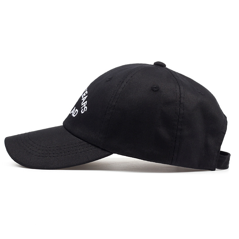KUTYAÉVBEN MEGHALTOM apa sapka 100% pamut ábécé Idézetek hímzés Baseball sapka Snapback Uniszex divatos szabadidő sapkák
