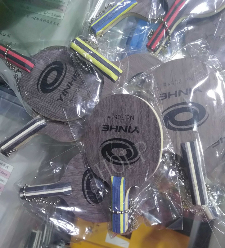 1db Yinhe mini asztalitenisz penge 7051 jelű hátizsák függő kulcstartó ping-pong ütő kiegészítők