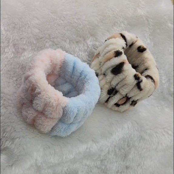 Brățară sport de pluș Absoarbe transpirația Flanel Spălarea feței Cureaua pentru încheietura mâinii Brățară impermeabilă pentru spălarea mâinilor Articole pentru exerciții în aer liber XPY