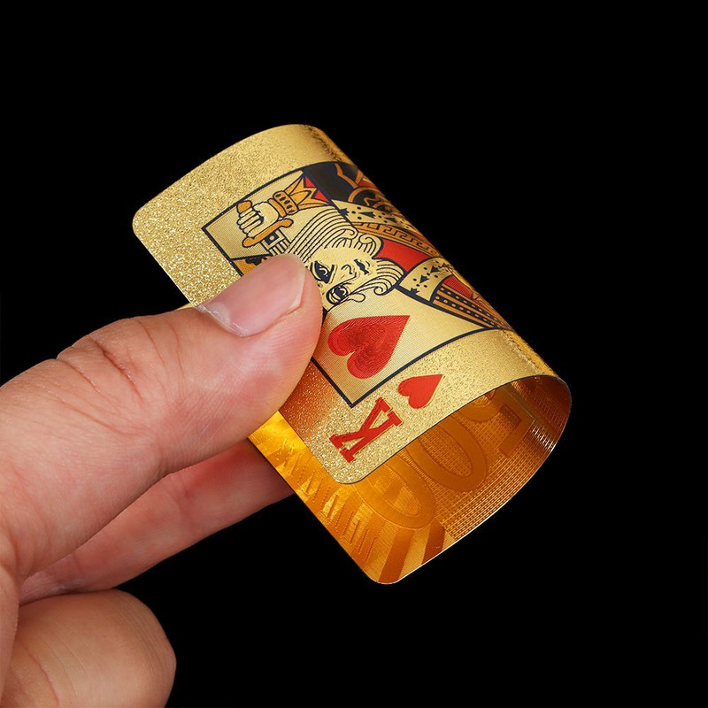 1 komplekt 24K kullaga mängukaarte plastist pokkerimäng Meelelahutus pokkerid võlukaardid veekindlad kaardi kingituste kollektsioon hasartmängude lauamäng