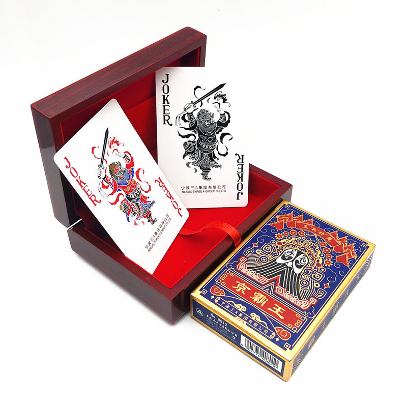 1 készlet kínai pekingi opera pókerkártyák fadobozzal Klasszikus kollekció Társasjáték Játékkártya Ajándékok L706