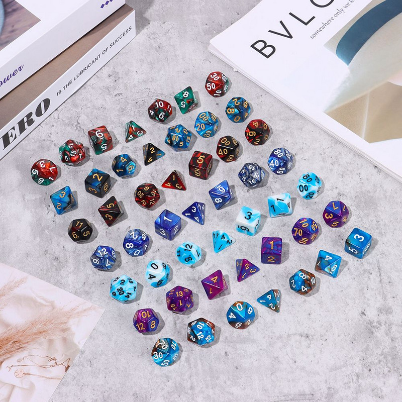 Daudzšķautņains divkrāsu kauliņu komplekts Spēles kauliņi TRPG DND piederumiem Daudzskaldņu kauliņi galda kāršu spēļu piederumiem brīvā laika pavadīšanai