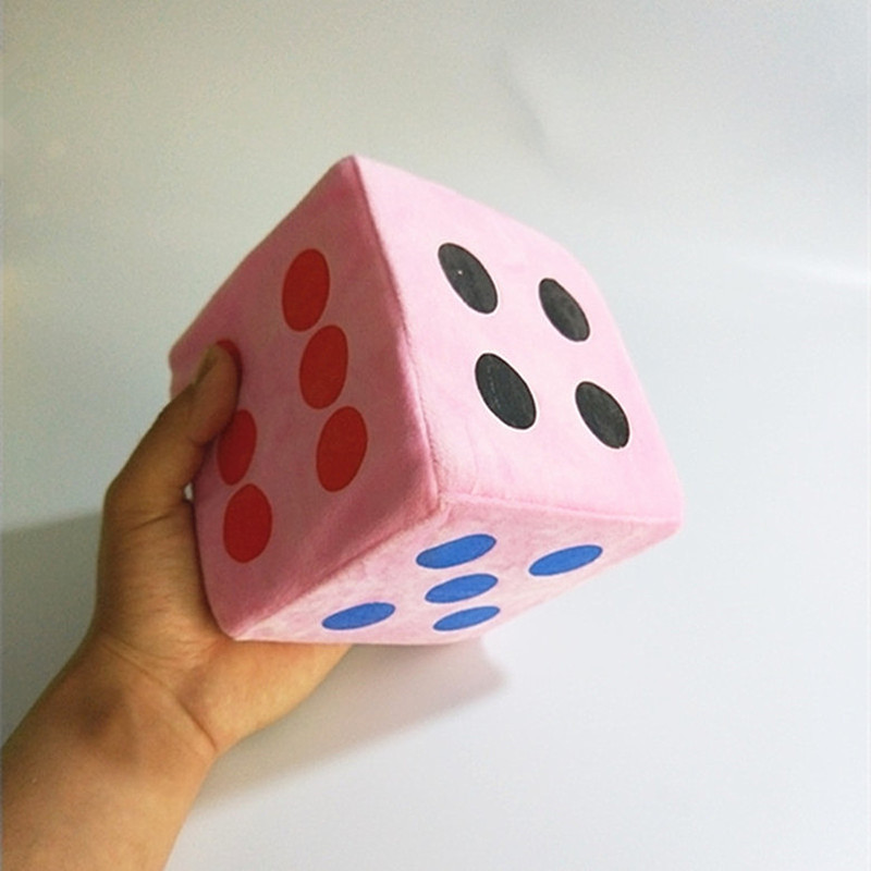 1 бр./Голяма плюшена играчка Зарове Странична дължина 12 см Точкови зарове Налични са три цвята Реквизит за игри за ранно образование