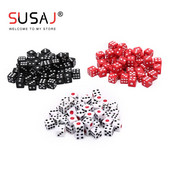 50 бр./лот зарове, 8 мм пластмасови бели/червени/черни игрални зарове, стандартни шестстранни решаващи партита за рождени дни Настолна игра Drop Shipping