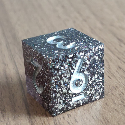 Mini Planet DND D6 täringud Käsitsi valmistatud vaigust 6 küljega täringud, teravate servadega Mitmetahulised lillede täringud RPG lauamängude jaoks D&D täringud