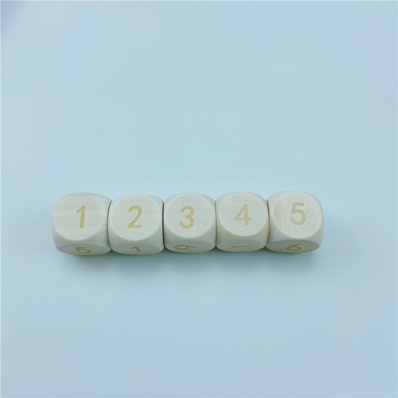 10 бр. D6 6-странни 20 мм лазерно гравиране на дървени зарове за парти Семеен печат Гравиране Печат Гравиране Детски играчки Дървени кубчета