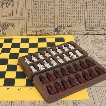 Αντίκα Σκάκι Μικρή Δερμάτινη Πίνακας Σκακιού Qing Bing Ζωντανή Σκακιστική Πιόνια Χαρακτήρες Δώρα Γονέων Διασκέδαση Ρητίνη Φιγούρες