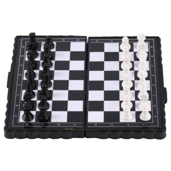 1 комплект мини международен шах, сгъваема магнитна пластмасова шахматна дъска, преносима детска играчка, преносима