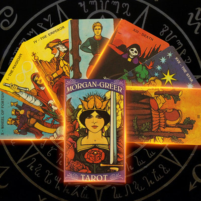 2022 New Arrive Curious Tarot Card Interactive Desktop Gothic Font Teljes angol verzió Oracle Cards Kiváló minőségű asztali játék