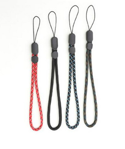 10 vnt. rankinio riešo dirželis, reguliuojami nailoniniai riešo dirželiai, raktų pakabuko virvelė mobiliojo telefono dėklo laikikliui, fotoaparatas, USB, ženklelis