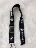 Търговия на едро с всички видове ремък за мобилен телефон, ключодържател, прашка, изложбена игла за колан за врата, висящо въже, висящо въже за окачване на врата