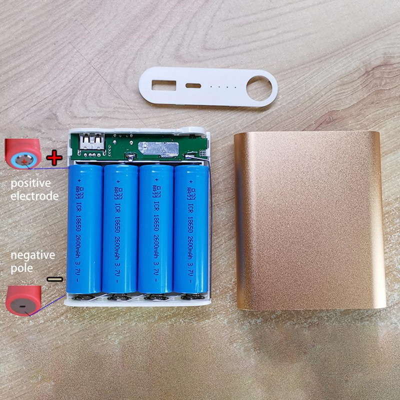 Brzo punjenje Izdržljivo javno mjesto Type-C bez lemljenja 4-cell 18650 baterijsko kućište Mobile Power Bank for Business