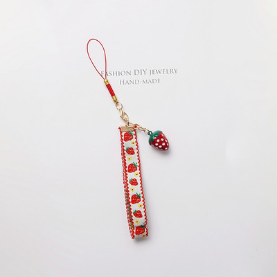 Aranyos japán telefonszíj zsinórok iPhone-hoz Samsung Strawberry Heart Bell Decor Mobiltelefon szíj Kötelek Telefontartozékok